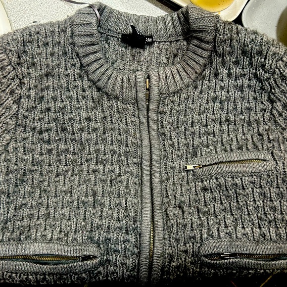 💫H&M Longsleeves Women’s Zipper-Down Wool Vest - Picture 6 of 11